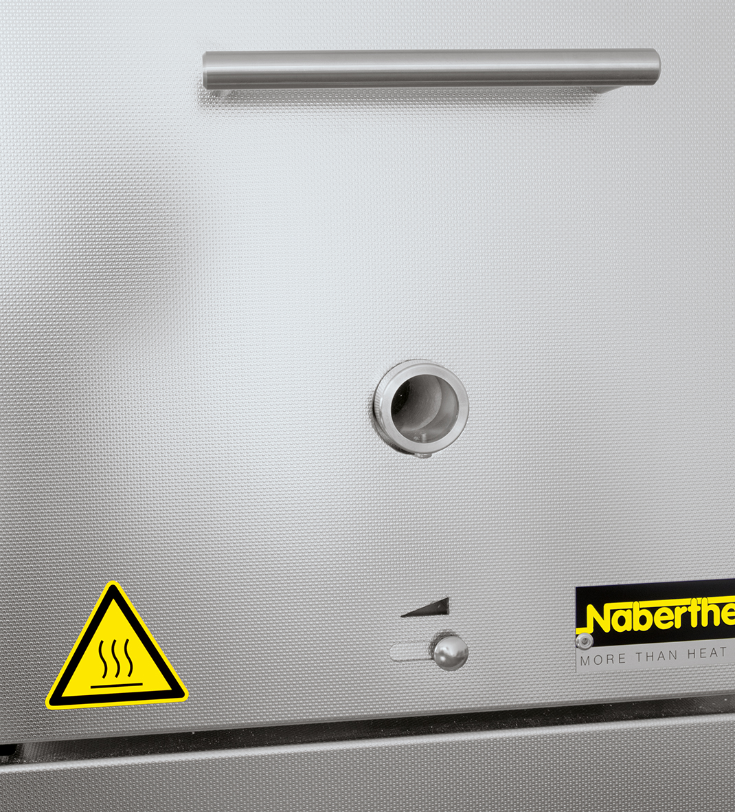 Observation hole in the door as additional equipment Observation hole in the door as additional equipment